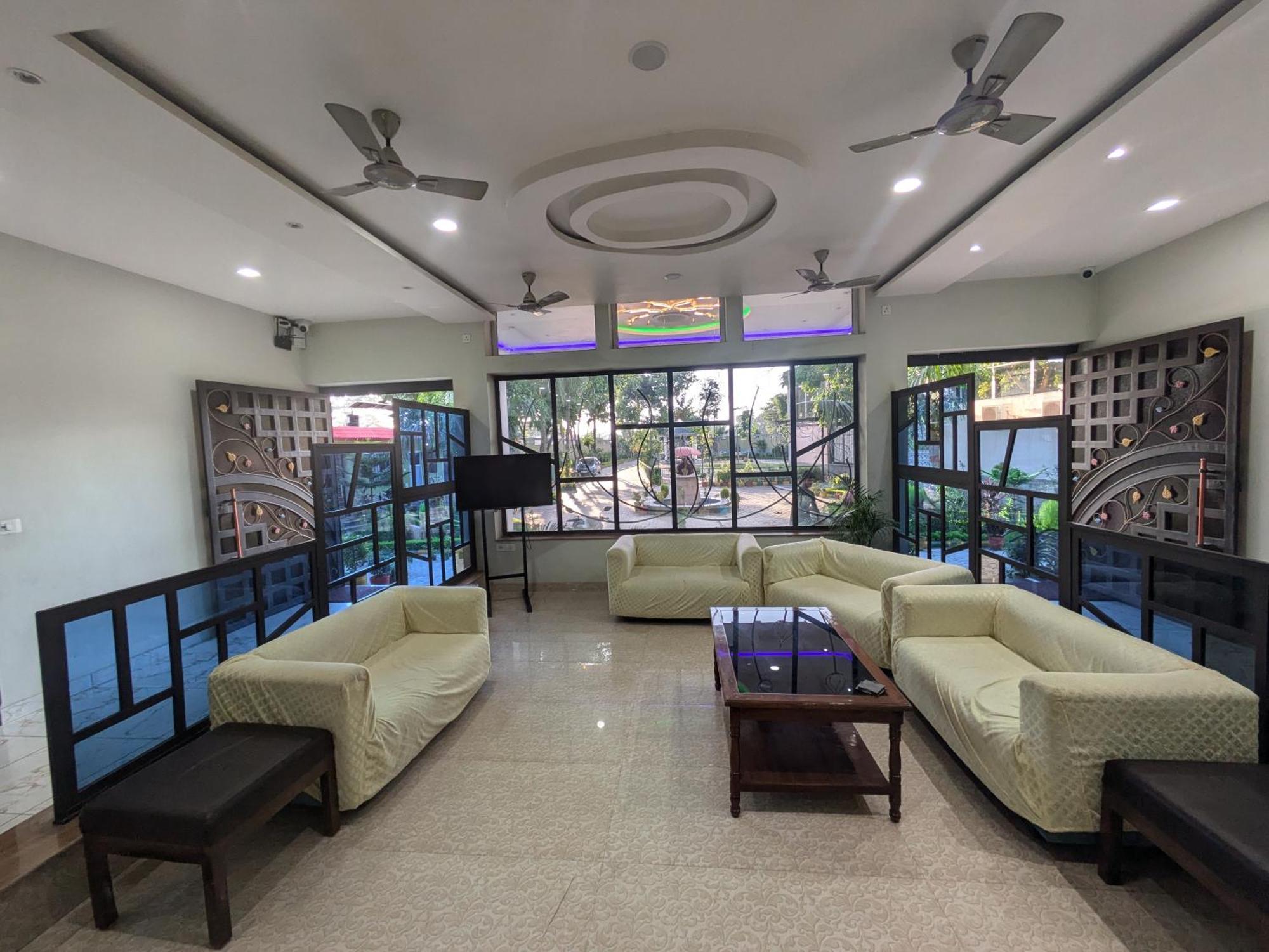 Kishori Vatika Hotel Ramnagar  Kültér fotó