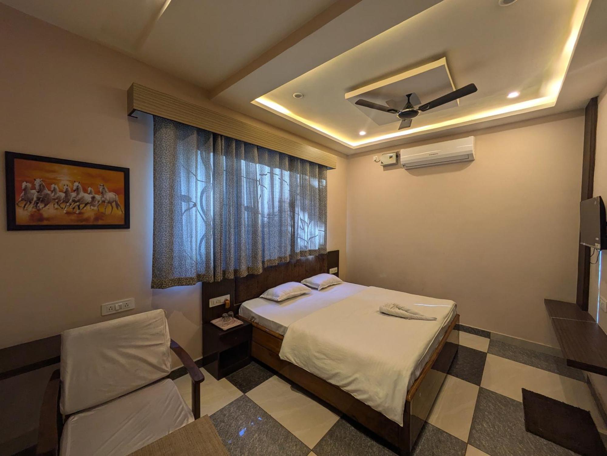 Kishori Vatika Hotel Ramnagar  Kültér fotó