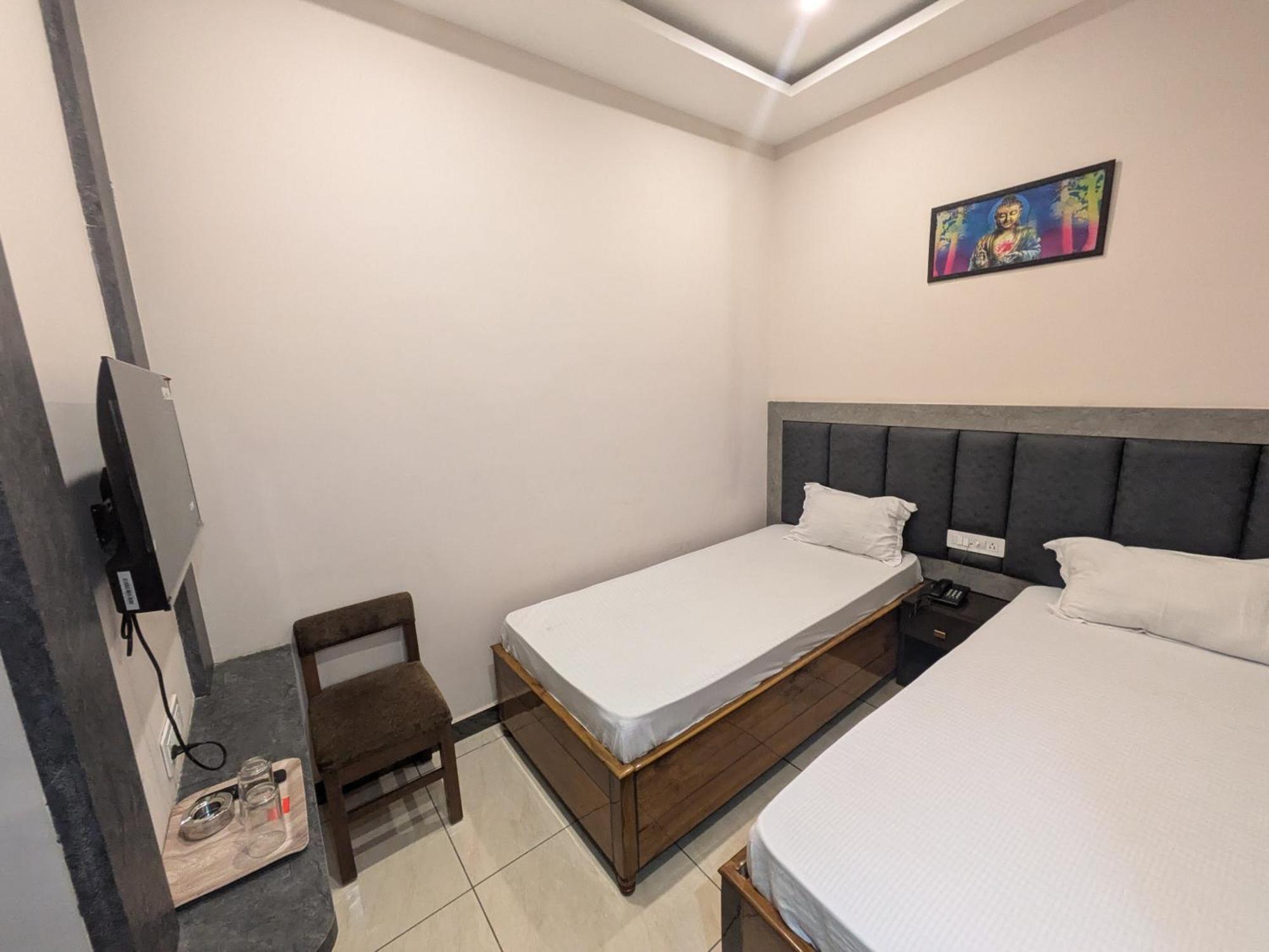 Kishori Vatika Hotel Ramnagar  Kültér fotó